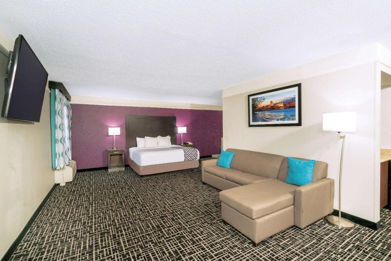 La Quinta By Wyndham Latham Albany Airport Hotel Buitenkant foto