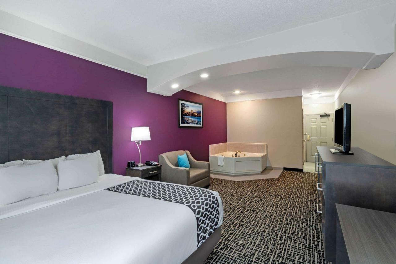 La Quinta By Wyndham Latham Albany Airport Hotel Buitenkant foto